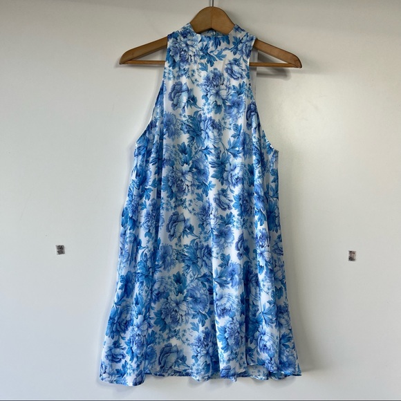 Show me your mumu v-right back sleeveless floral halter mini dress - Picture 5 of 9